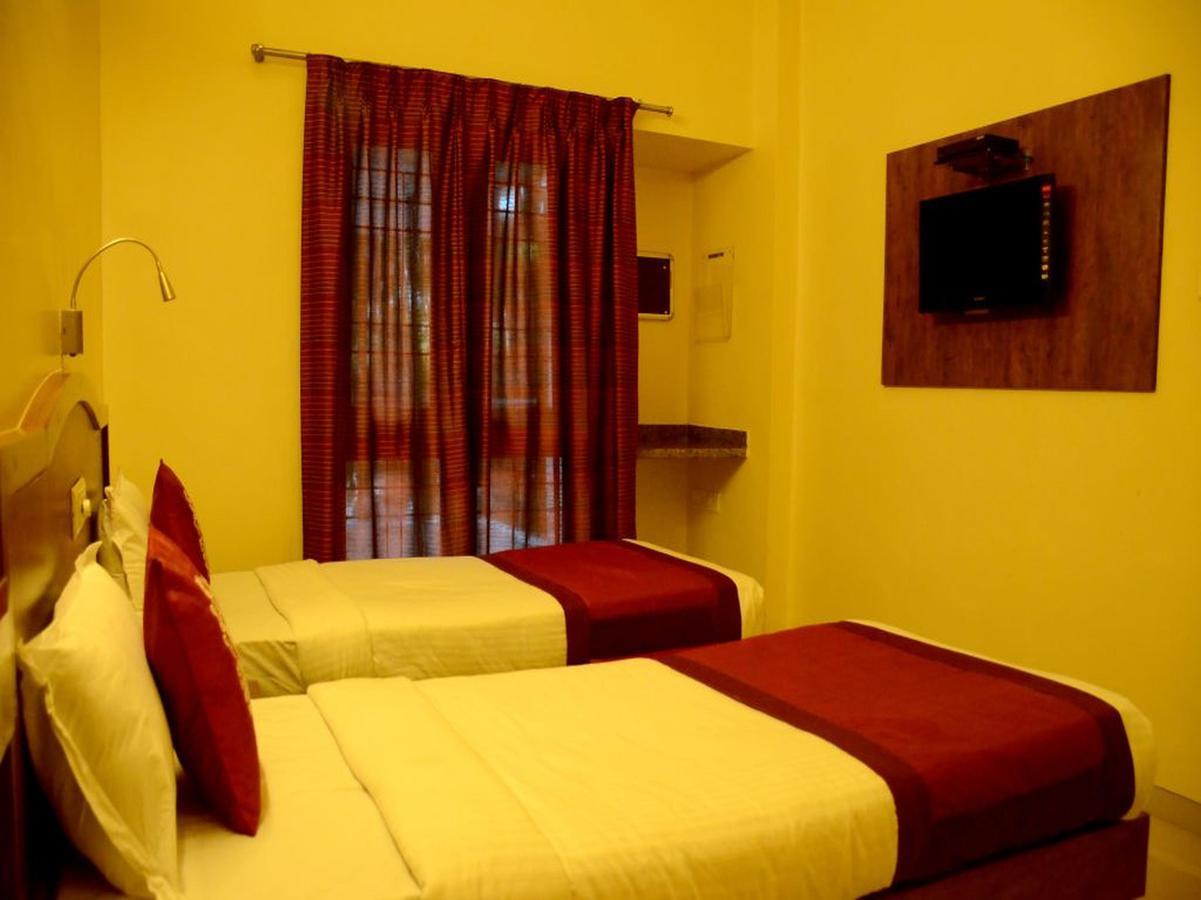 แฟ็บเอ็กซ์เพรส อศิยาน Hotel ปูเน่ ภายนอก รูปภาพ