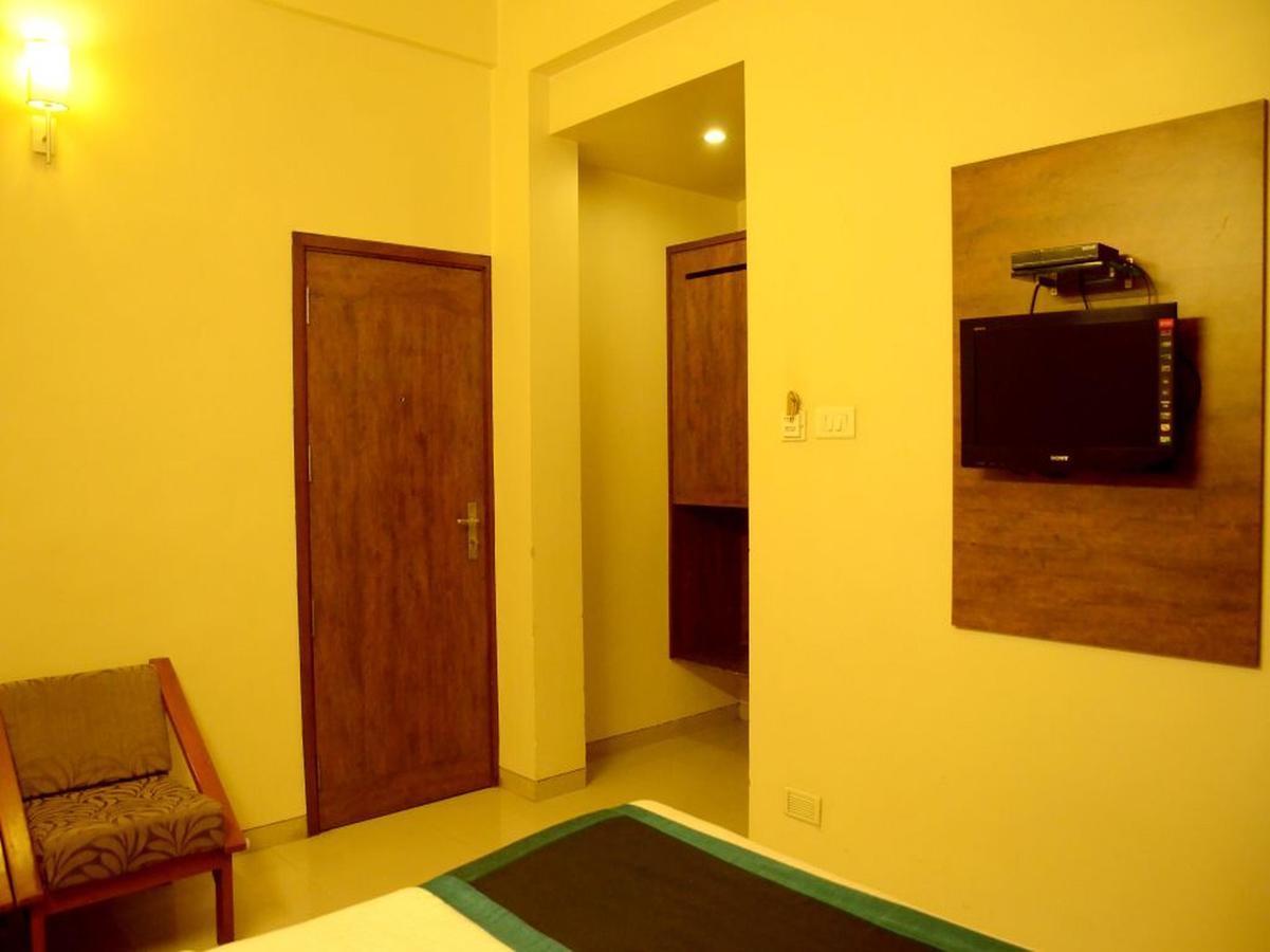 แฟ็บเอ็กซ์เพรส อศิยาน Hotel ปูเน่ ภายนอก รูปภาพ